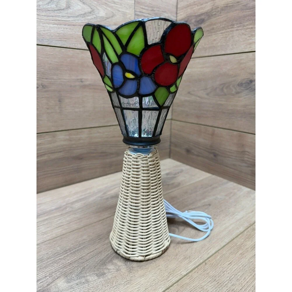 Tiffany Style Wicker & Stained Glass Multicolor Round Glass LED Lamp USB Powered